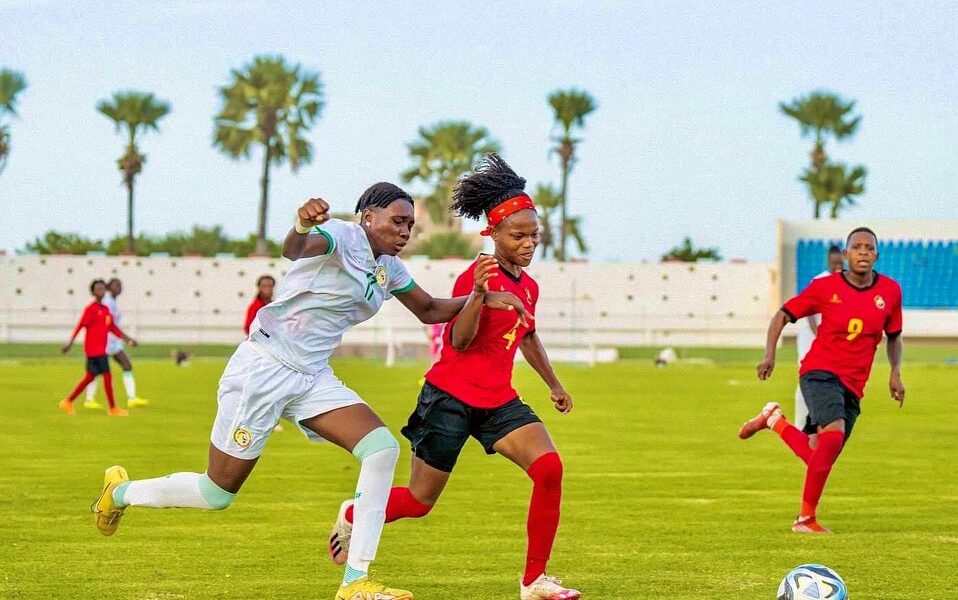 Selecção feminina de futebol forçada a jogar no Senegal - O País